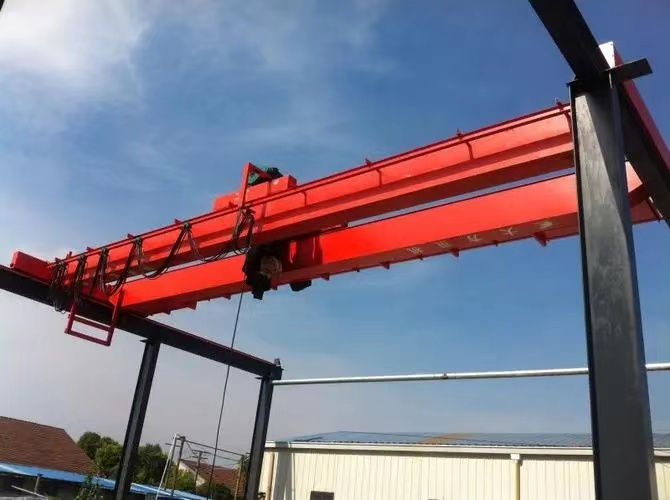 雙主梁門(mén)式起重機(jī)